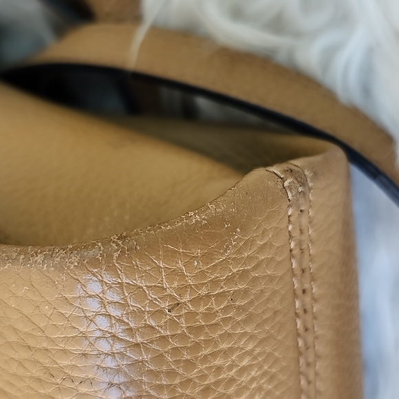 VINCE CAMUTO LEATHER CROSSBODY BAG - Picture 8 of 13